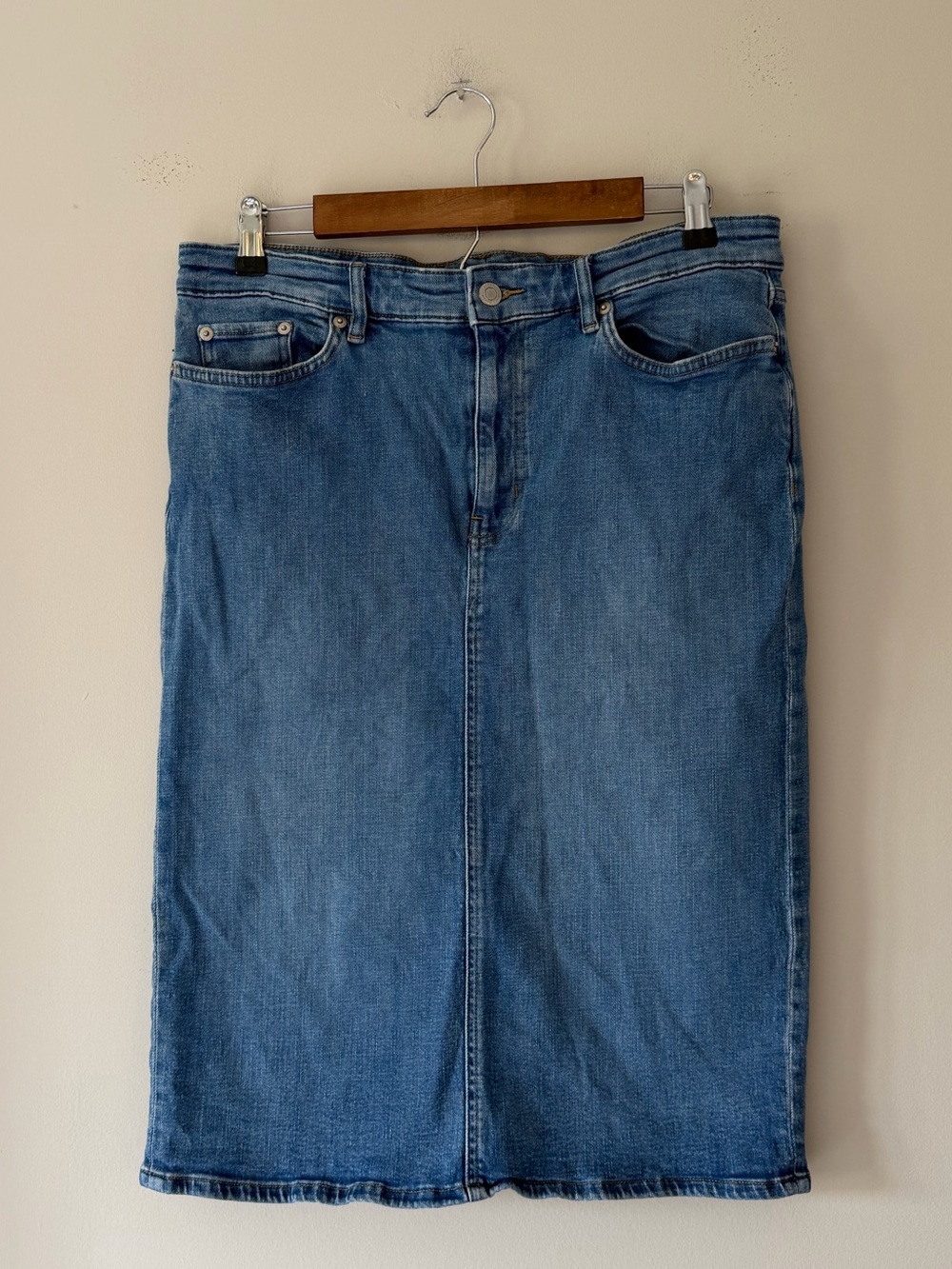 Lauren Ralph Lauren Medium Wash Stretchy Denim Midi Pencil Skirt Size 12